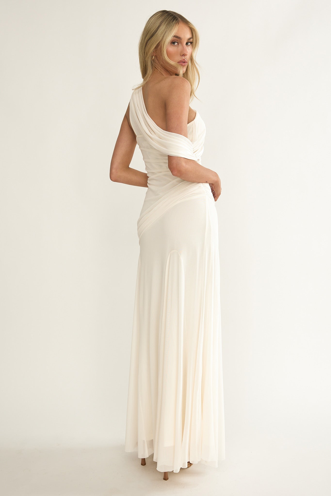 Anaisa Collection | Maxi Dress with Asymmetric Neckline & Draped Detail | Elegant Long Dress for Stunning Occasions