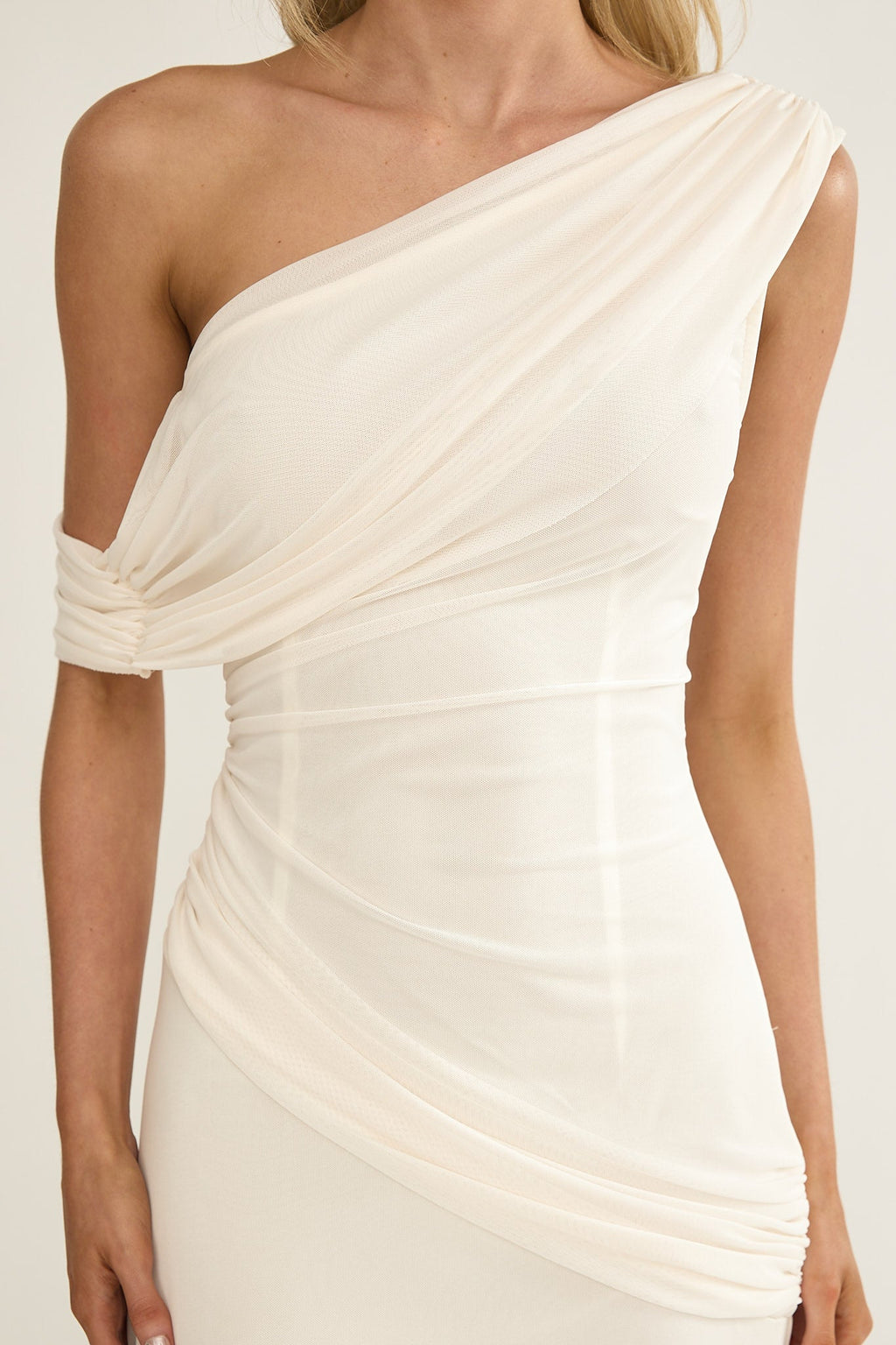 Anaisa Collection | Maxi Dress with Asymmetric Neckline & Draped Detail | Elegant Long Dress for Stunning Occasions