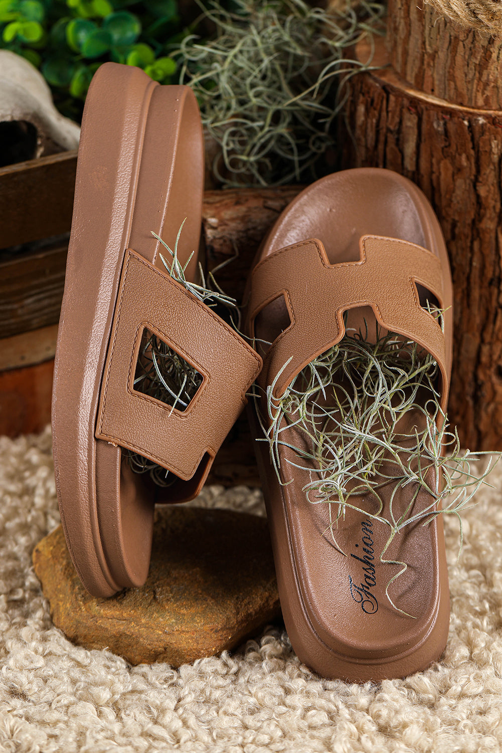 Chic Orthopedic Women's Slippers with Trendy Cut-Out Design | Stylish Comfort for Everyday Wear