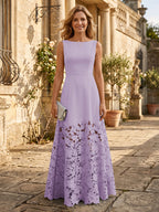 Elegant Sleeveless A-Line Mother of the Bride Dress with Lace Details