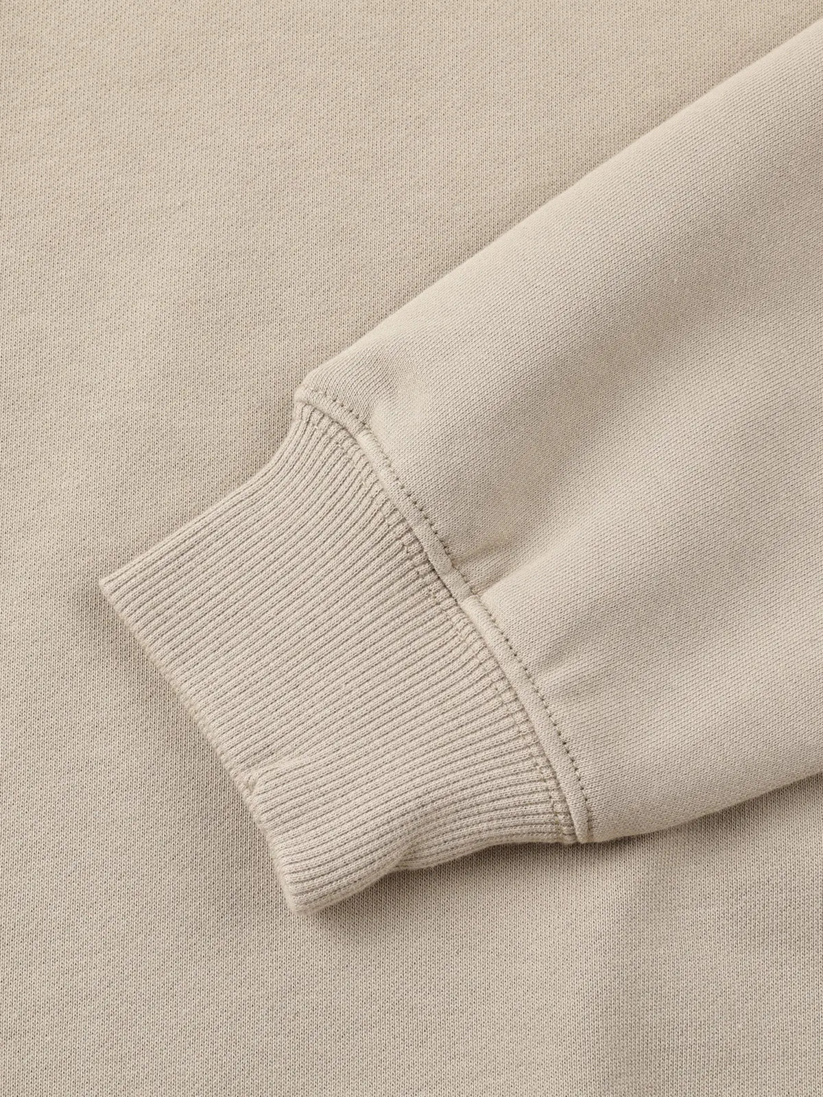 Mens oversized hoodie front pocket detail