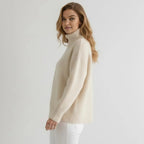 Women’s Gloria Cashmere Turtleneck Sweater – Oversized Luxury Knit Pullover Top in Inner Mongolian Cashmere for Elegant Winter & Everyday Wear