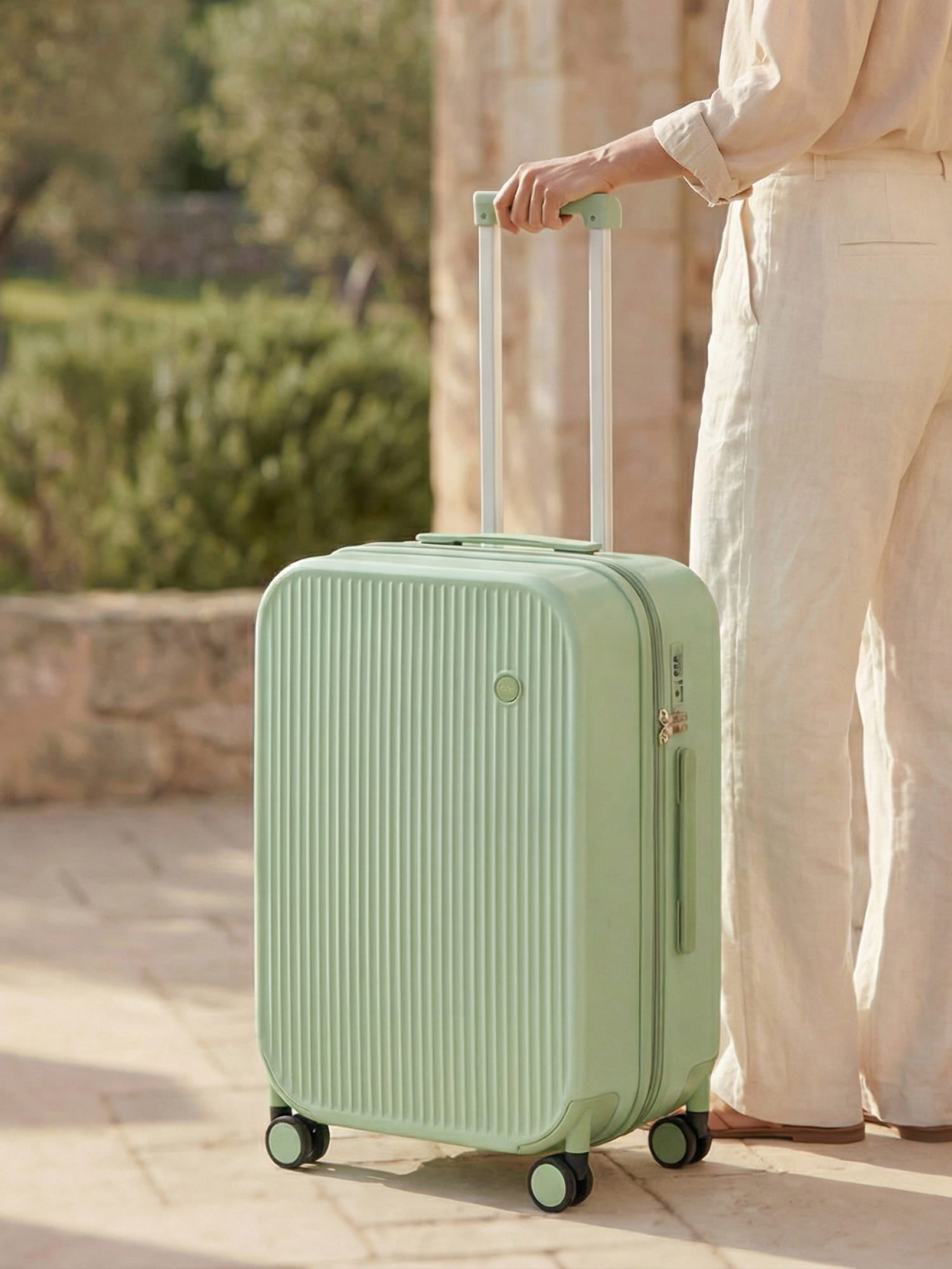Lyon | Hard-Shell Suitcase with Integrated Cup Holder | Lightweight Luggage for Effortless Travel