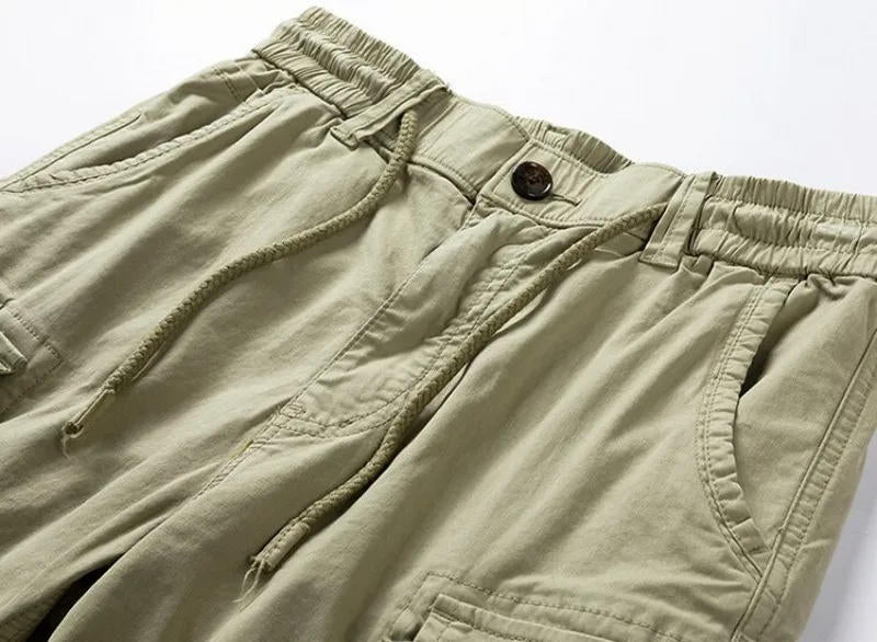 Breathable men's stretch cargo shorts with secure snap cargo pockets