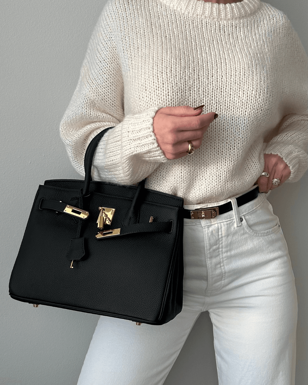 Chic Spacious Leather Handbag perfect for summer