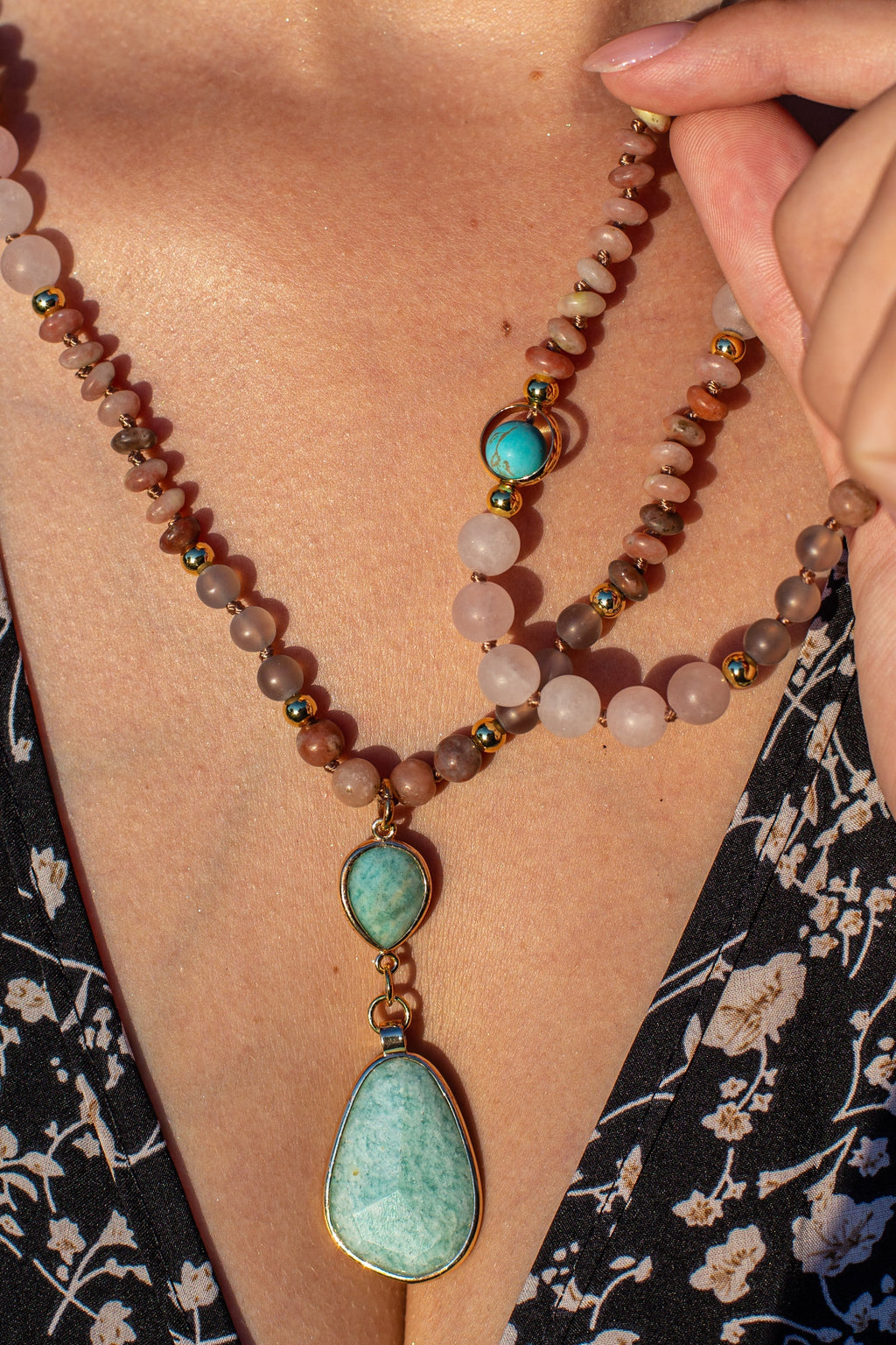 Pastel Málá Necklace with Healing Stones | Spiritual Accessory for Inner Peace