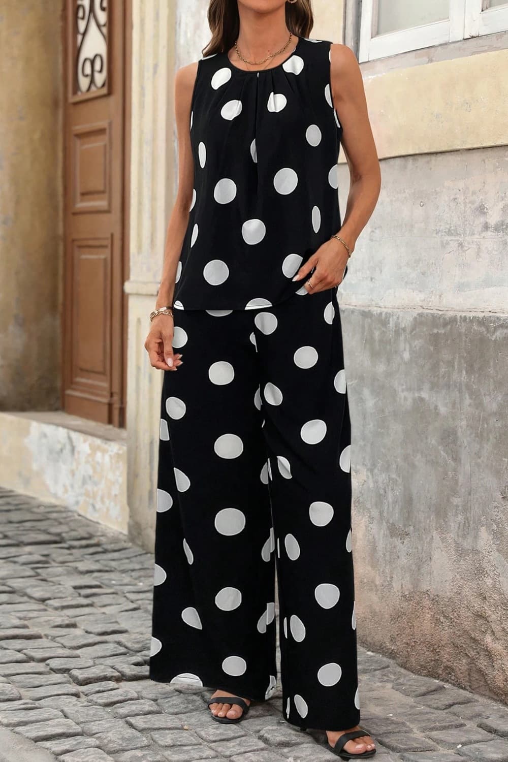 Women’s Two-Piece Casual Set – Basic Style Top & Wide Leg Pants Lounge Outfit in Polyester