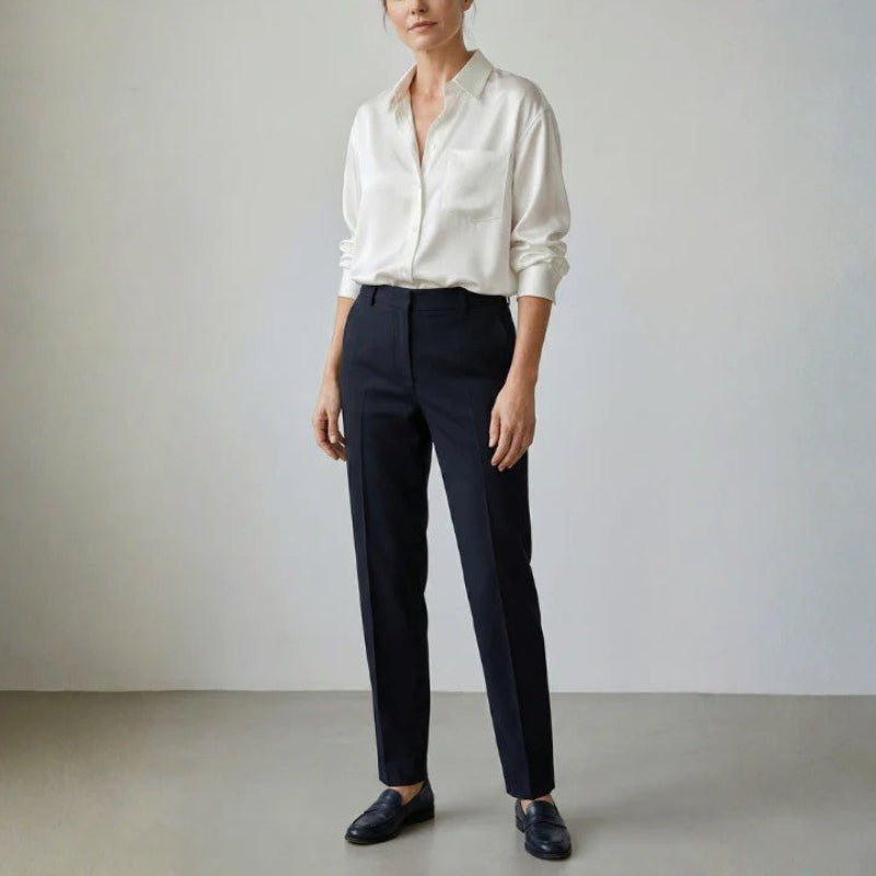Women's Relaxed Fit Button-Up Shirt — Casual Long Sleeve Shirt with Chest Pocket, Everyday Smart Casual Top