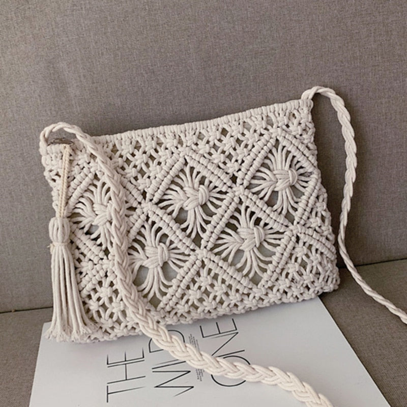 Woven Shoulder Bag for Women with Trendy Boho Design | Stylish Accessory for Every Occasion
