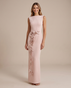 Meerjungfrau-Abendkleid – U-Boot-Ausschnitt, florale Details